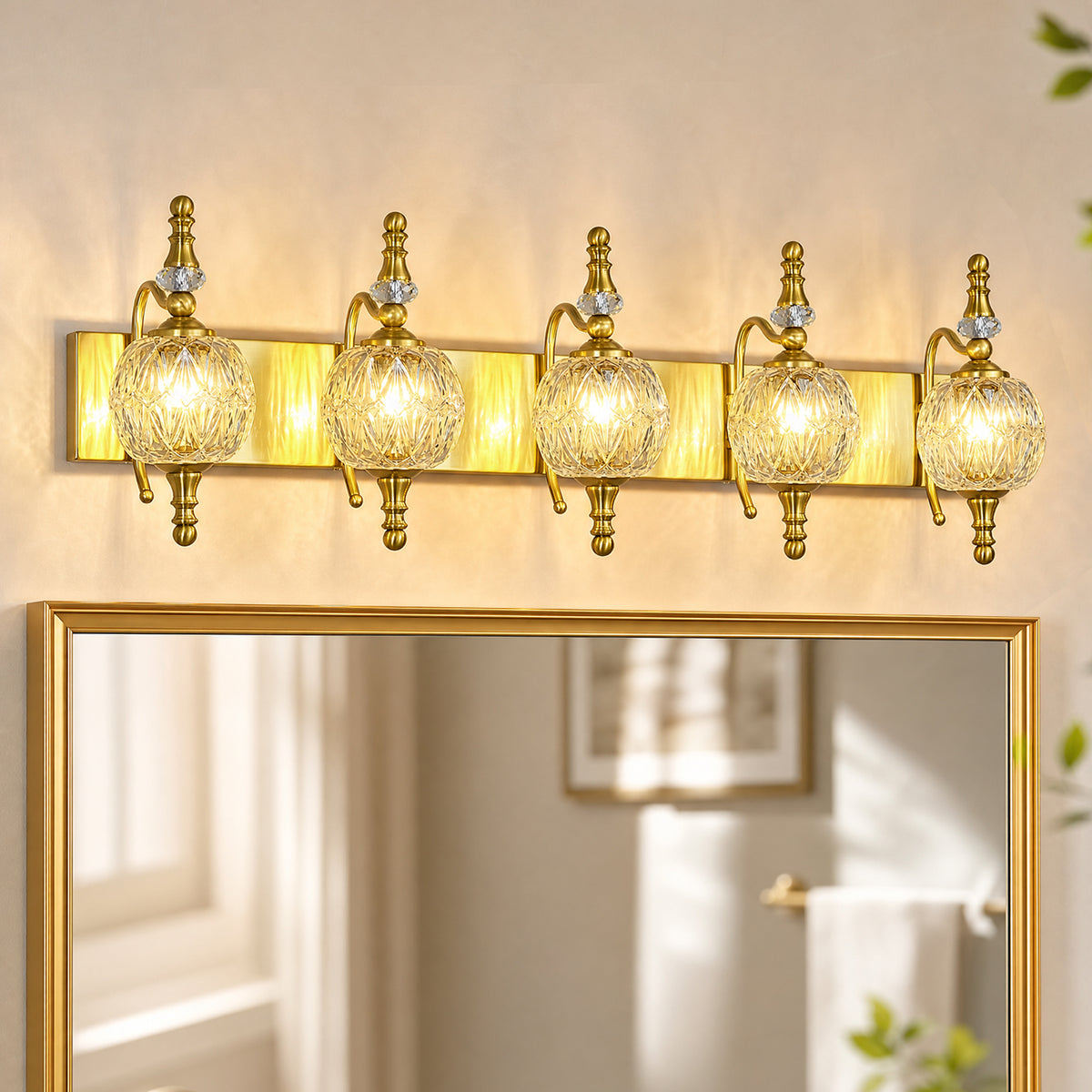 Classic Vintage Round Textured Glass Bathroom Vanity Light